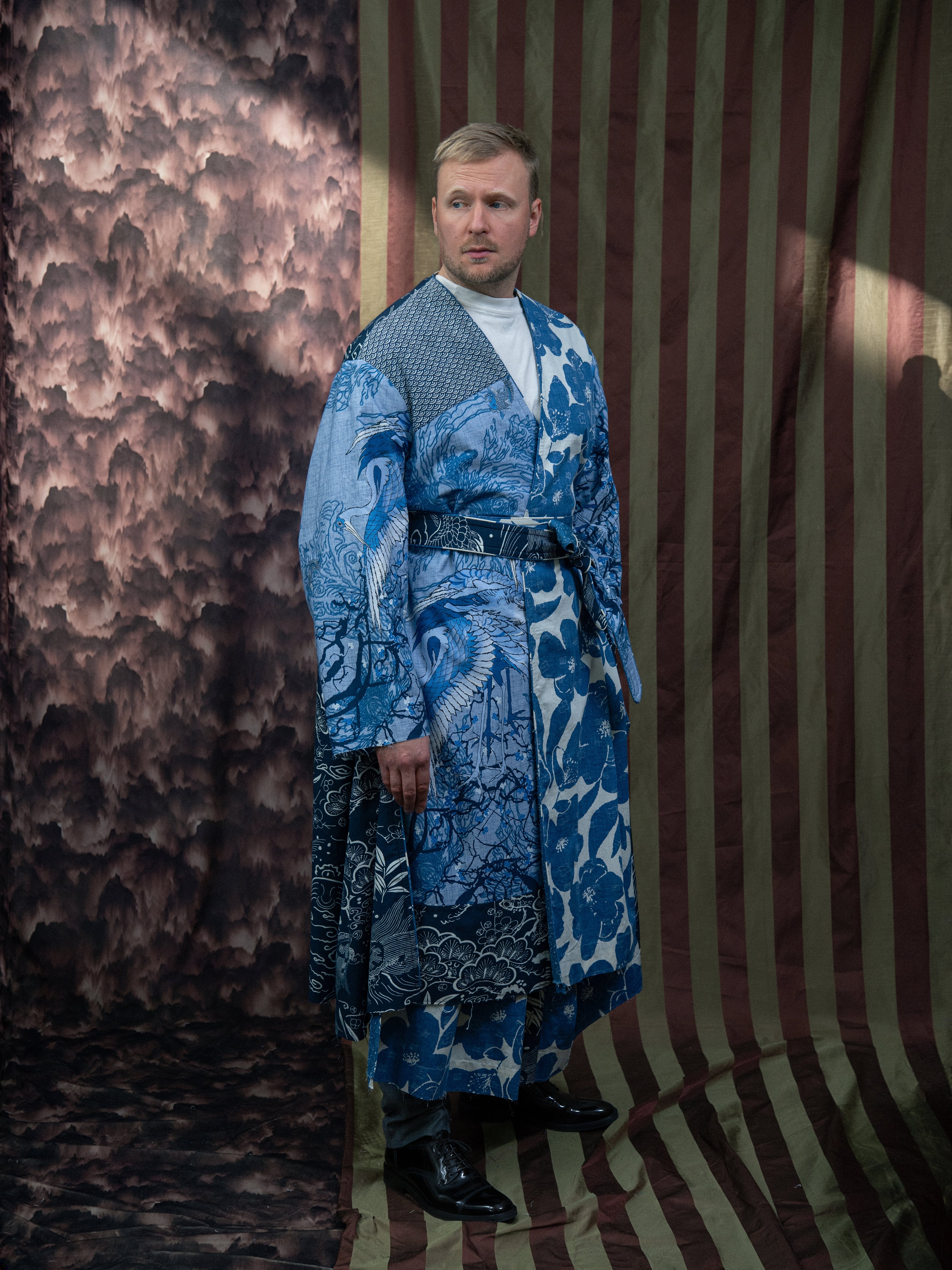 Look I - Blue Willow