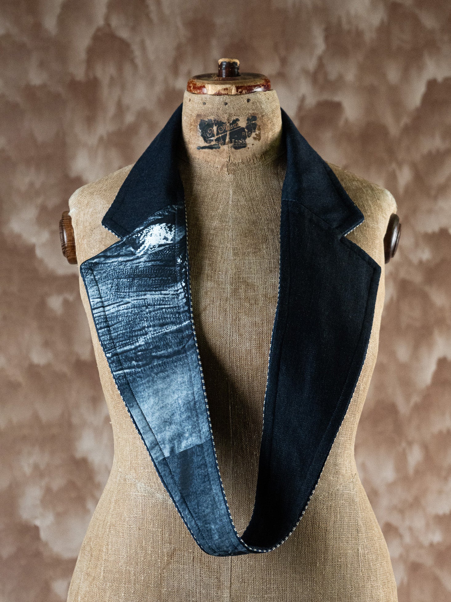 The First Blossom - Loop Collar