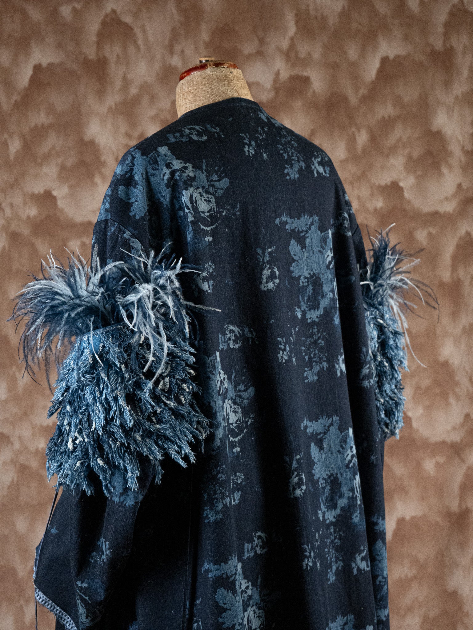 The Rose of the Winds - Sleeve Decor