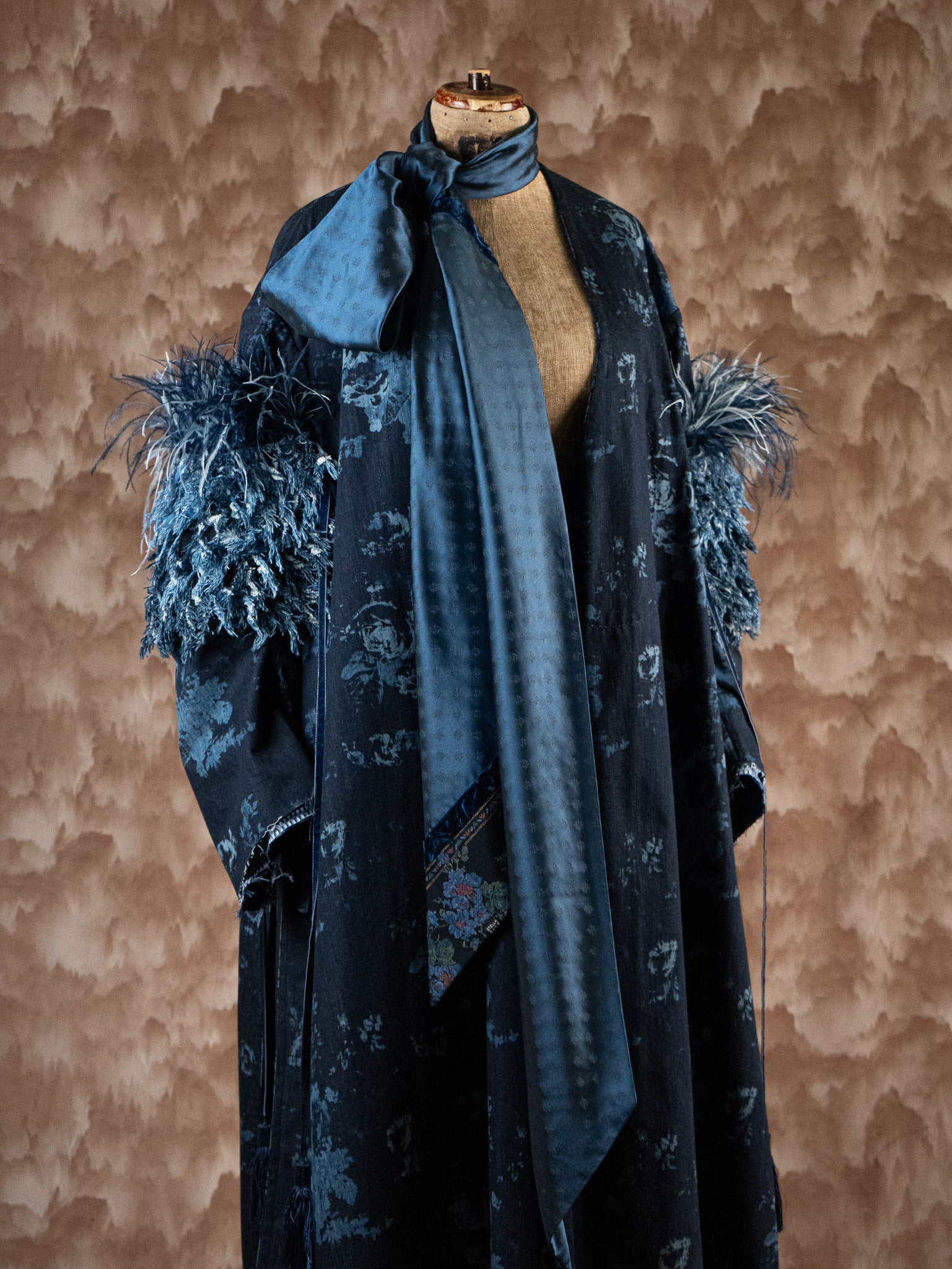 The Rose of the Winds - Bow Scarf