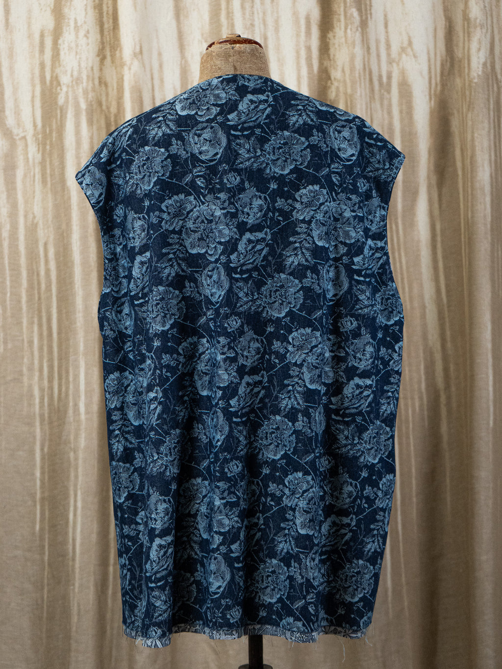 Rose Garden - Karafuto Vest